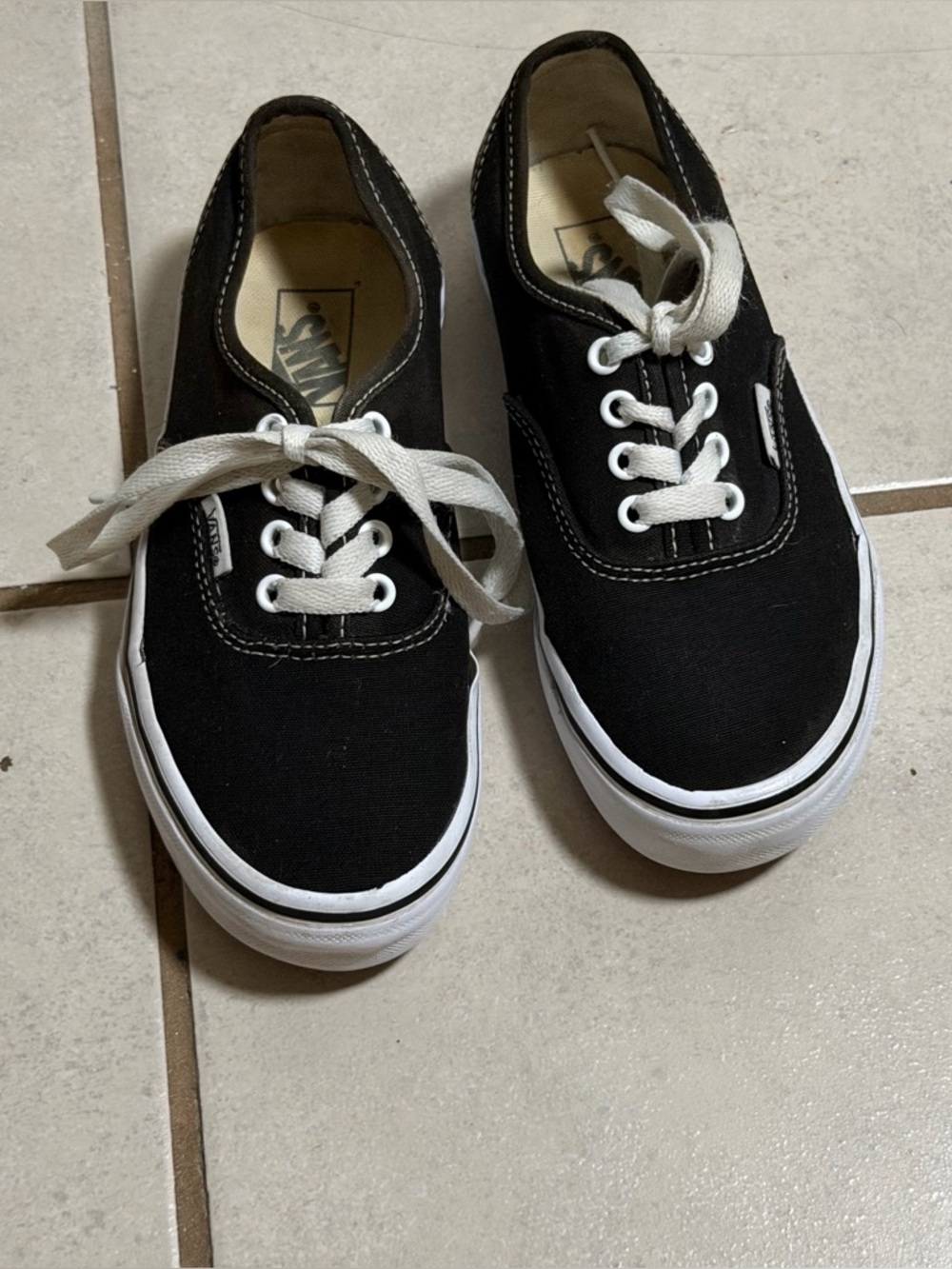 Vans Kids Unisex Authentic Black Canvas Low Sneakers Streetwear Classic size 2